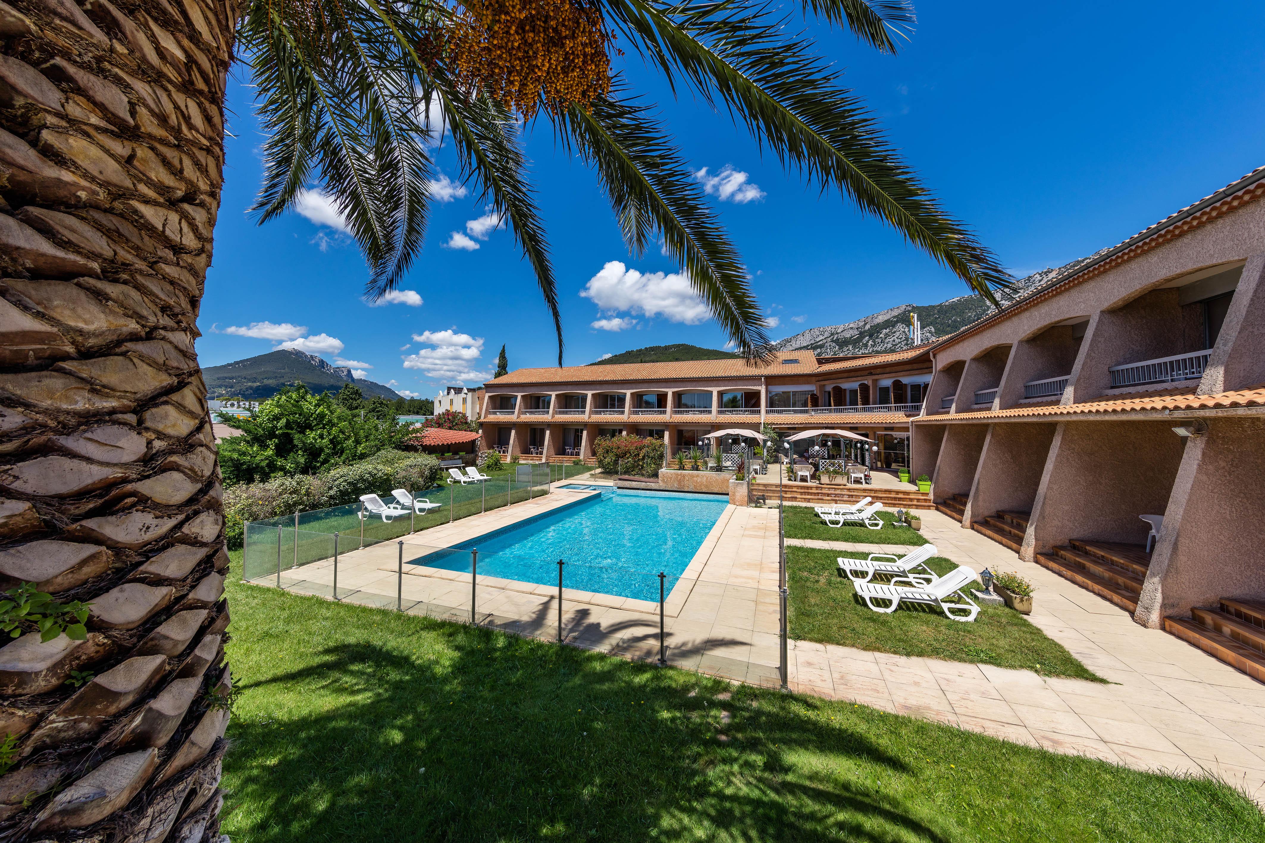 Noemys Toulon La Valette - Hotel Restaurant Avec Piscine 外观 照片