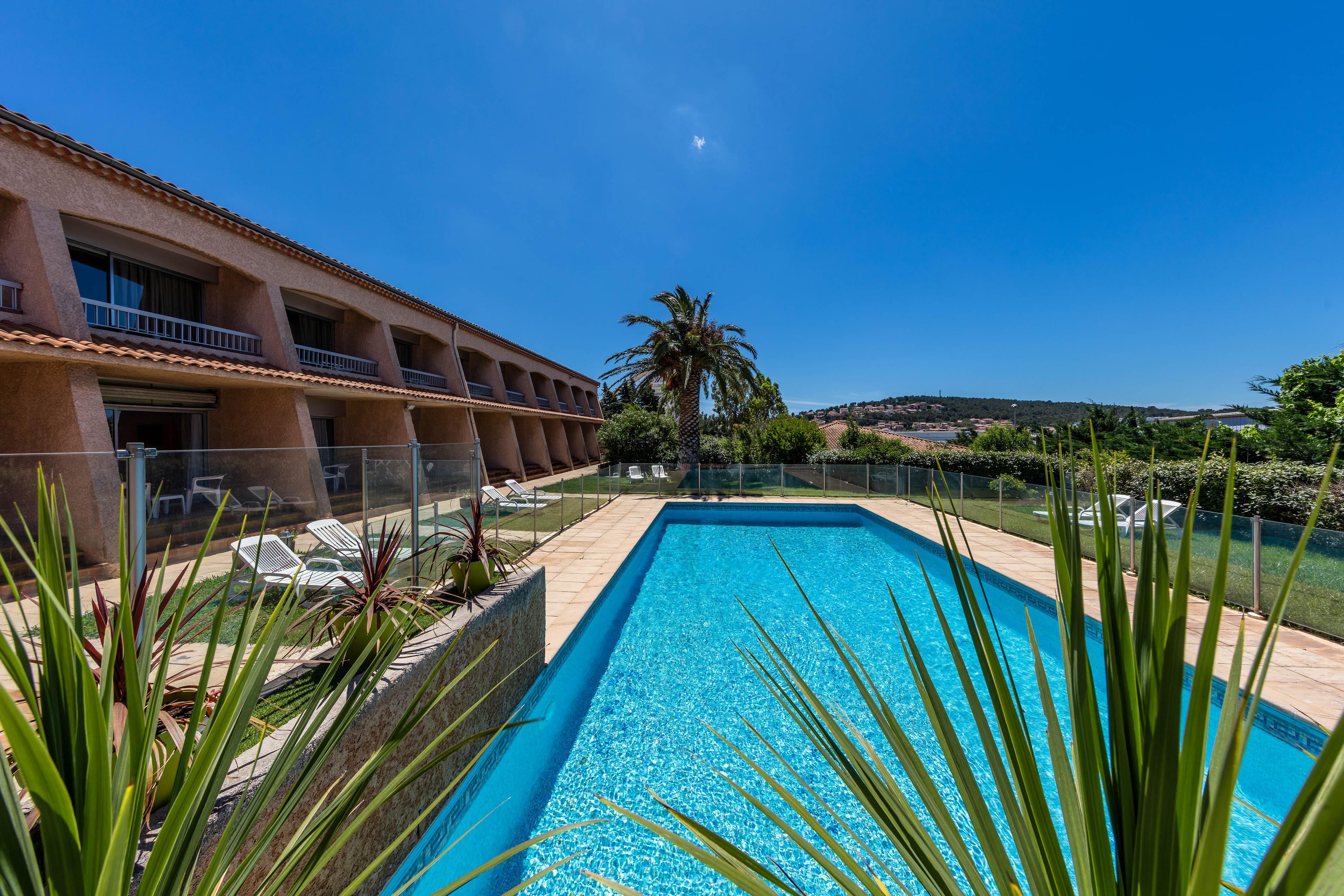 Noemys Toulon La Valette - Hotel Restaurant Avec Piscine 外观 照片