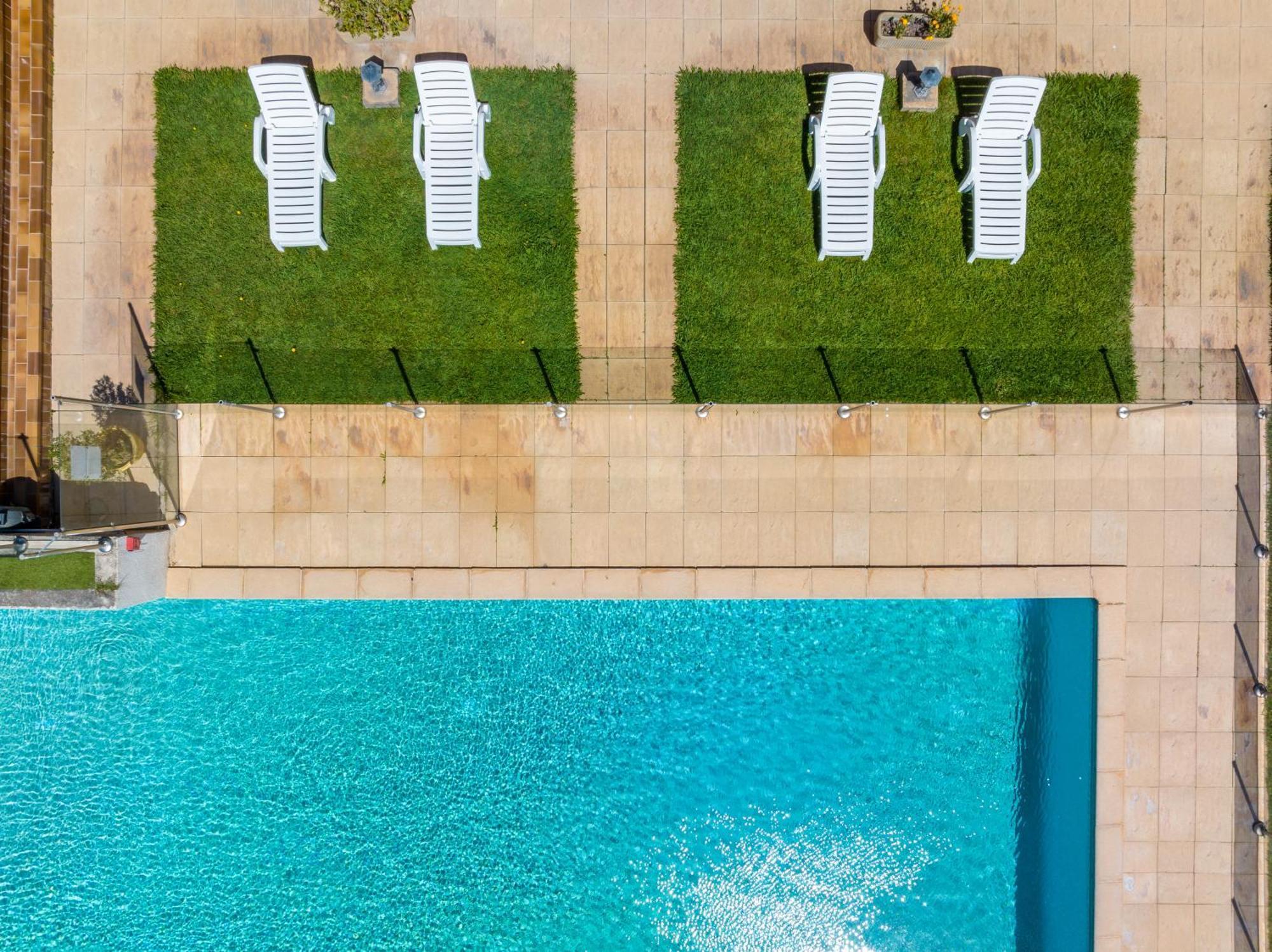 Noemys Toulon La Valette - Hotel Restaurant Avec Piscine 外观 照片